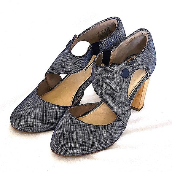 Hush Puppies blue Mary Jane heels - Picture 1 of 12